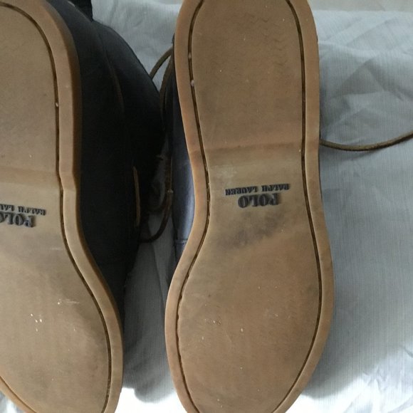 Shoes - Picture 3 of 4